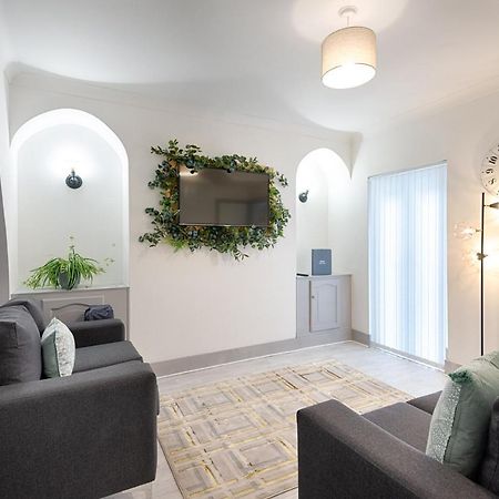 Groves House Swansea City Centre Apartment Bagian luar foto