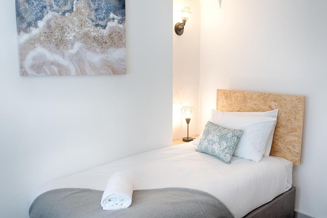 Groves House Swansea City Centre Apartment Bagian luar foto